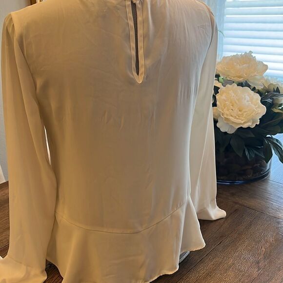 BANANA REPUBLIC CREPE BLOUSE - Picture 5 of 5